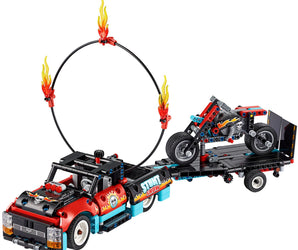 LEGO Technic Truck en Motor voor Stuntshow - 42106