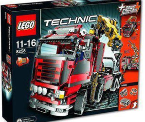 8258 Technic Kraanwagen