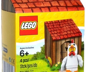 5004468 Iconic Easter Minifig