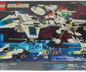 6982 Explorian Starship